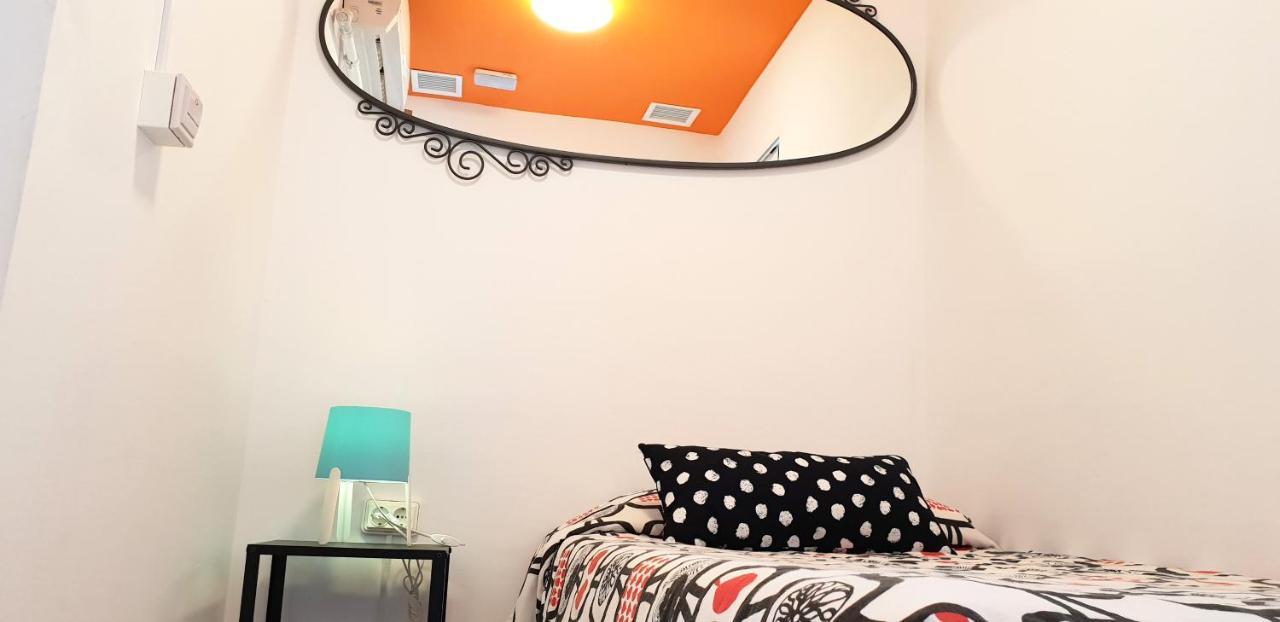 Arc House Sevilla Only Adults ภายนอก รูปภาพ