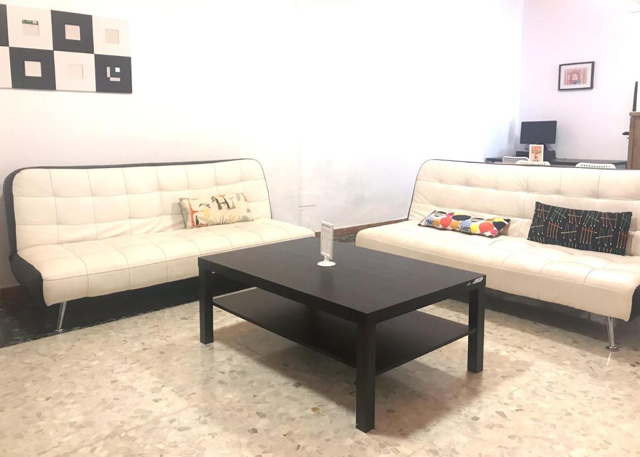 Arc House Sevilla Only Adults ภายนอก รูปภาพ
